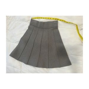 Ann Taylor 00P knit pleated skirt